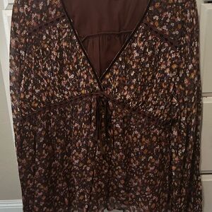 Floral V-Neck Blouse